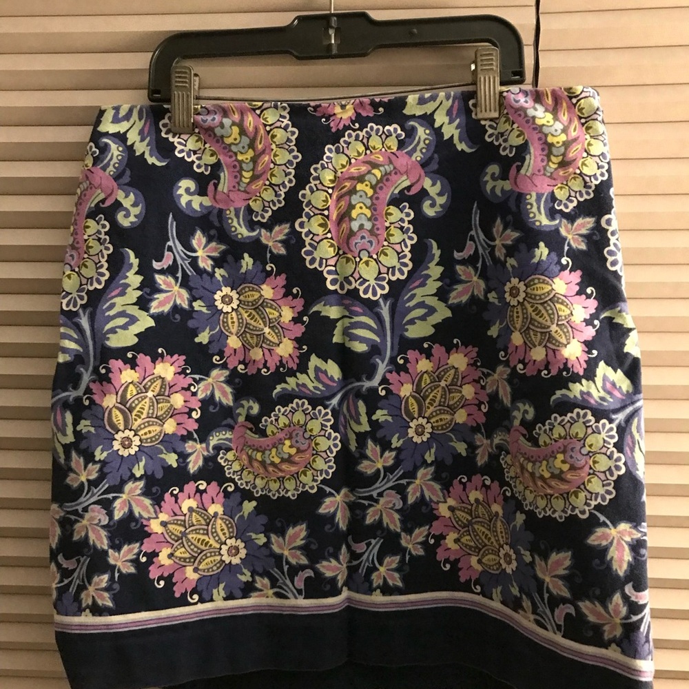 Talbots Navy and Pink Floral Mini Skirt (Petite size 6)